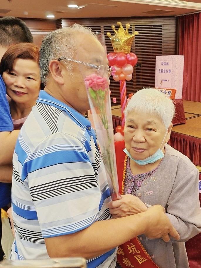 致贈康乃馨