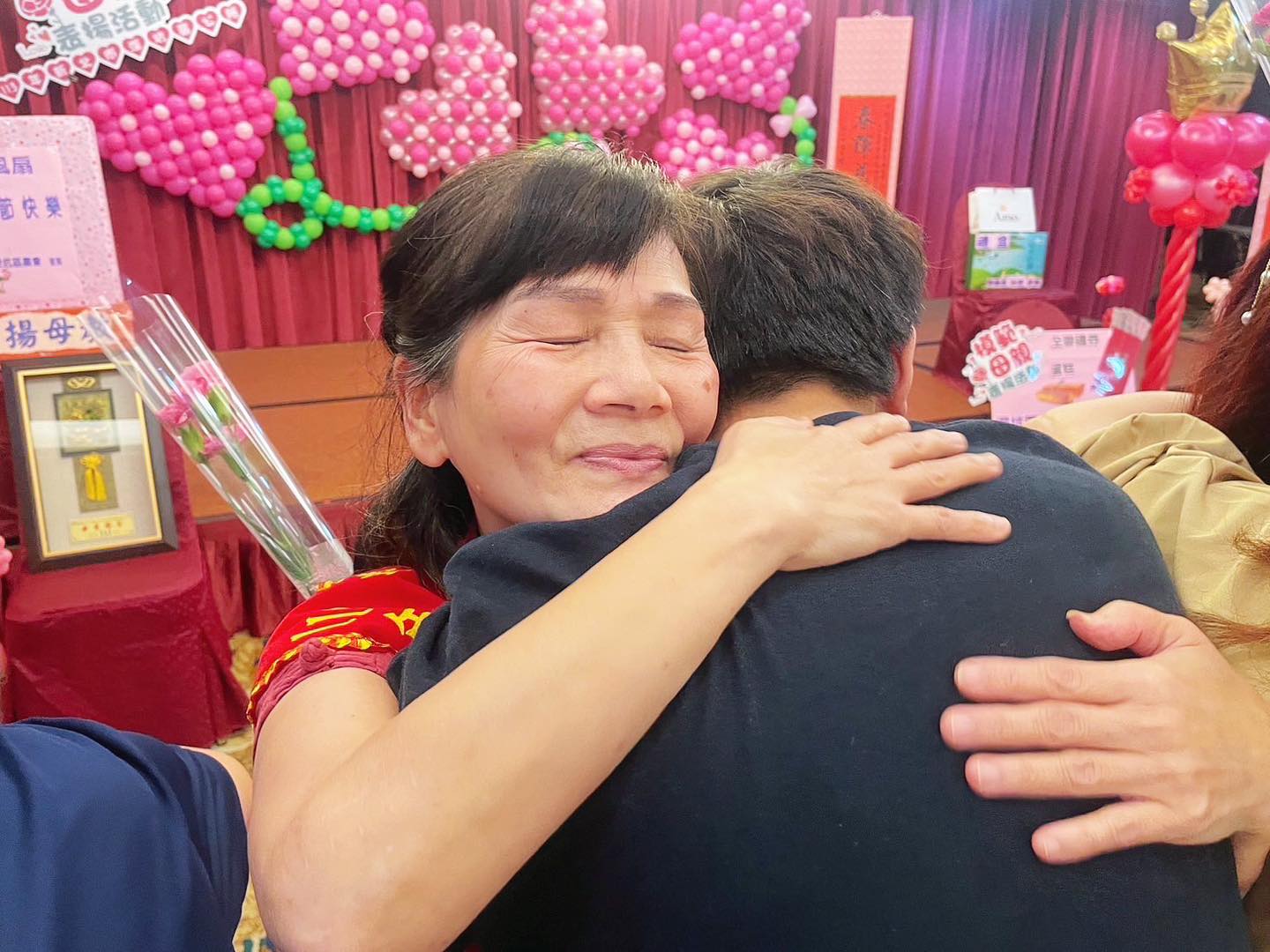 致贈康乃馨